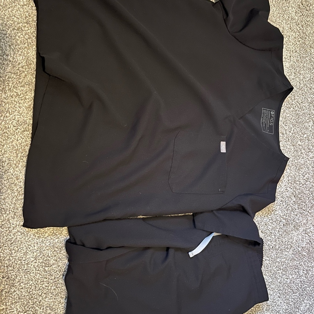 Black FIGS scrub set